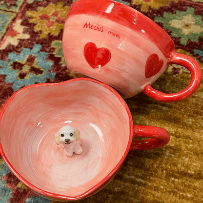 Tasse en céramique en forme de cœur avec figurine d'animal de compagnie faite à la main